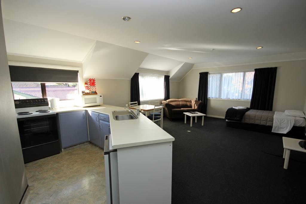 Champers Motor Inn Lower Hutt Kültér fotó