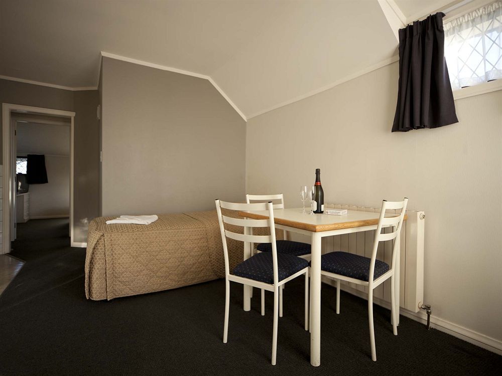 Champers Motor Inn Lower Hutt Kültér fotó