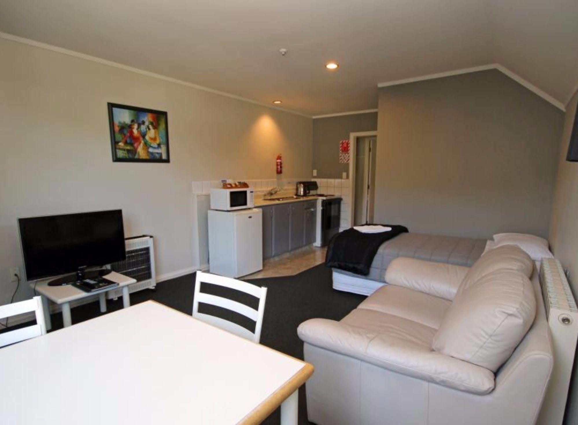 Champers Motor Inn Lower Hutt Kültér fotó